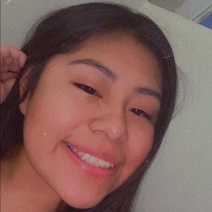 Meet your Posher, Sayra